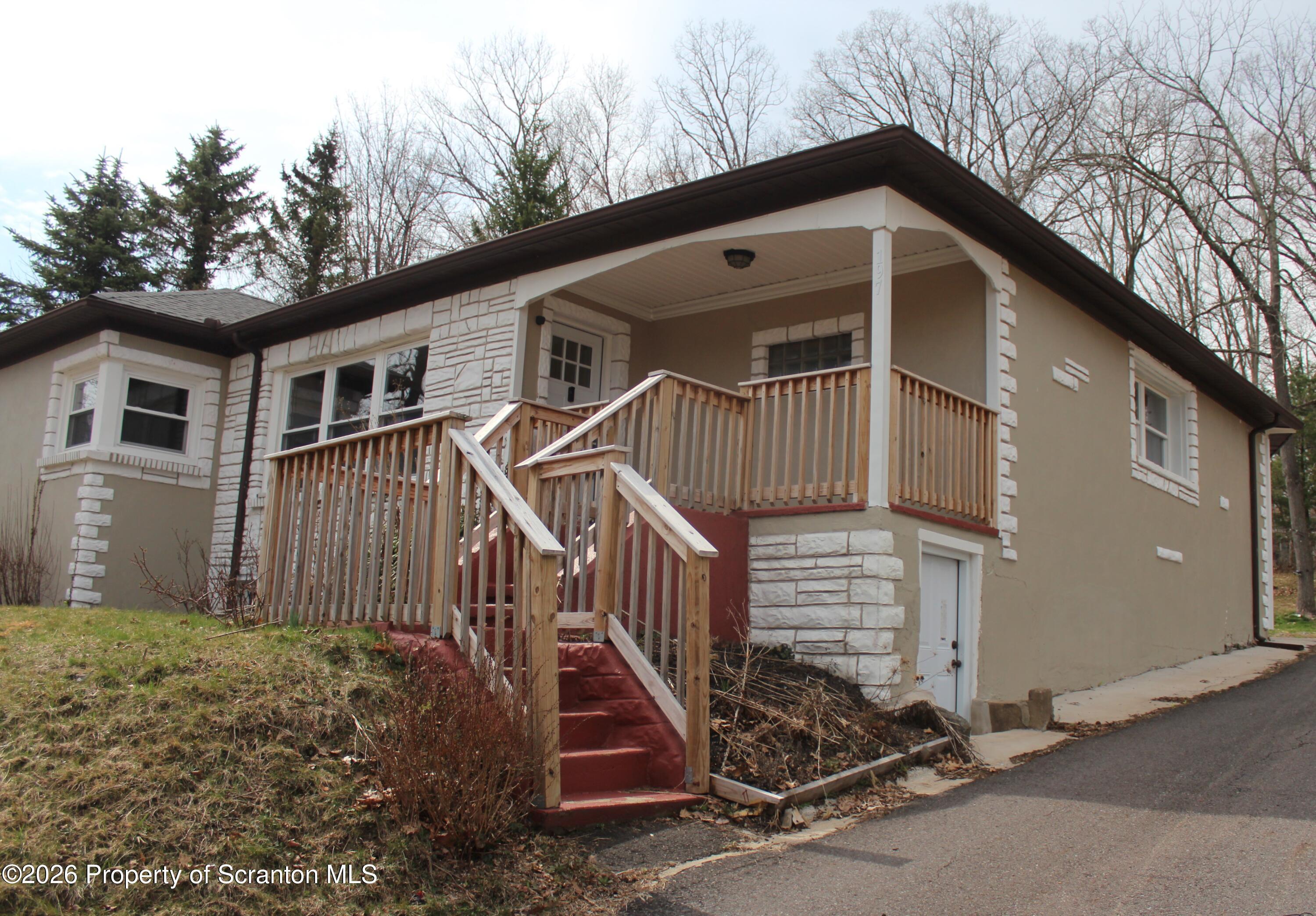 S Mountain Blvd, Mountain Top, PA 18707