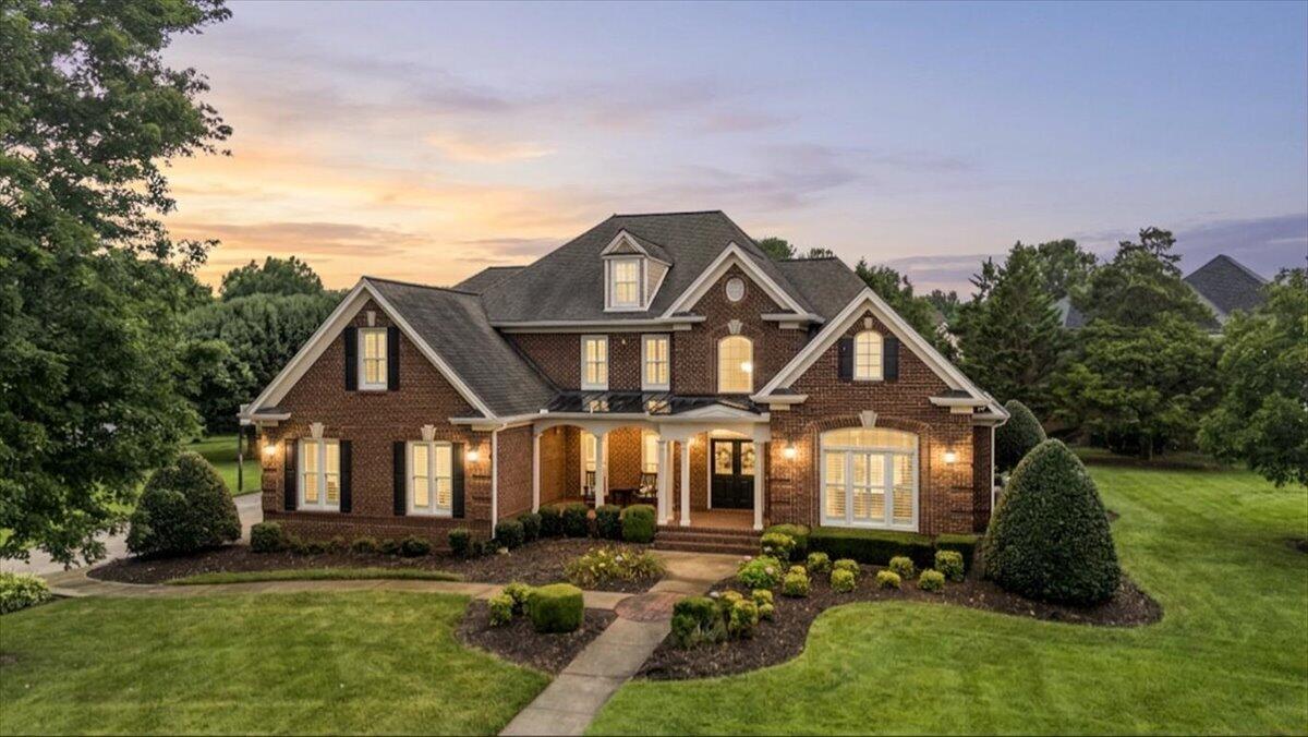 Windrose Cir, Chattanooga, TN 37421