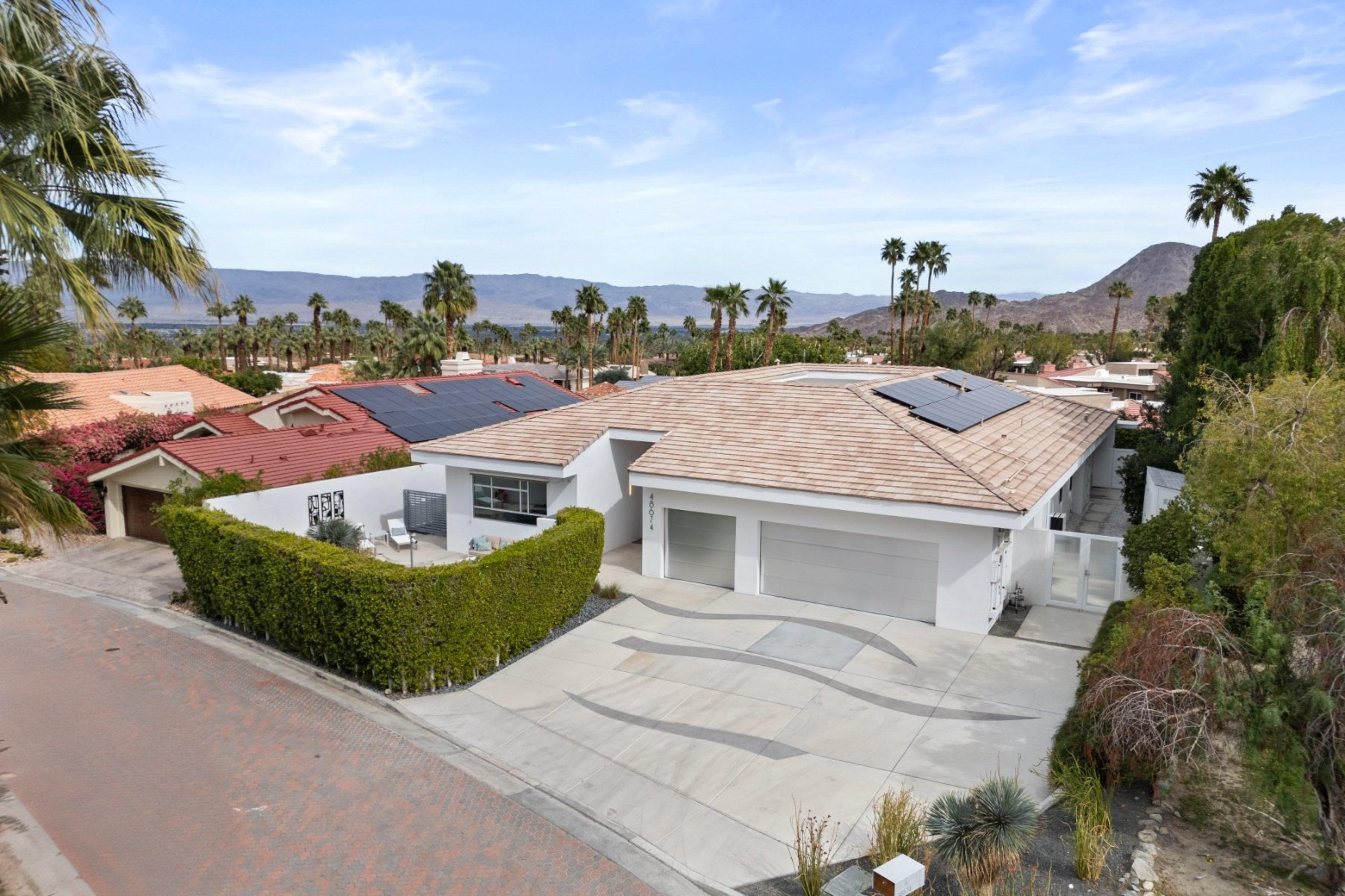 Vista Viejo Dr, Palm Desert, CA 92260