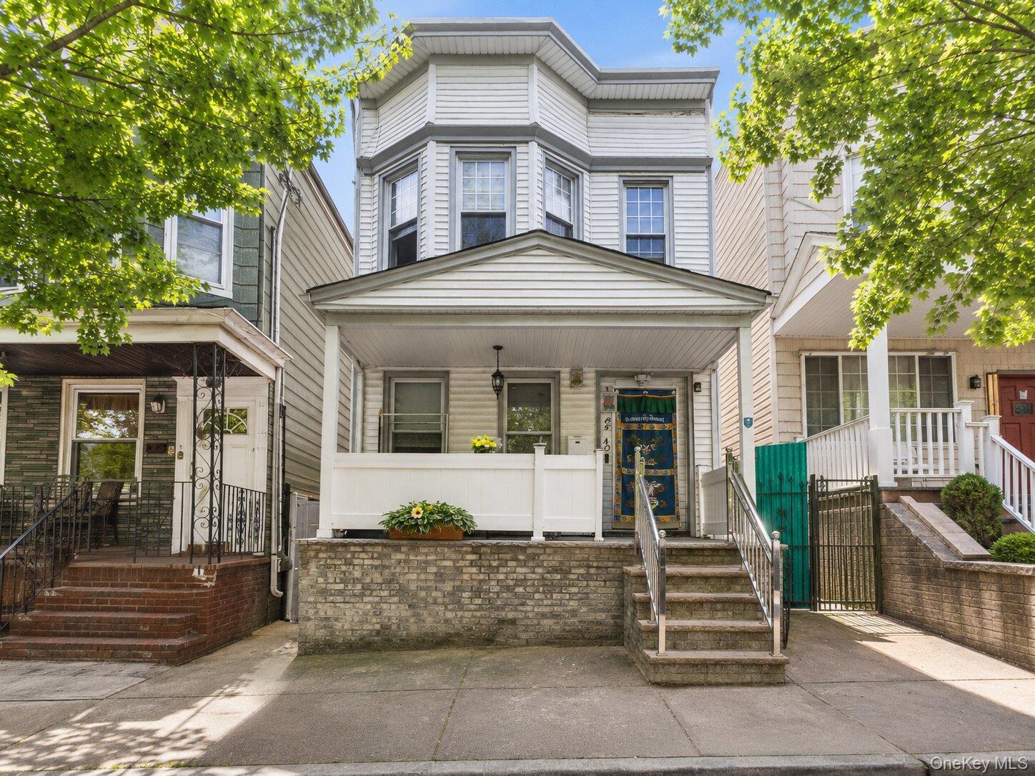 79th St, Woodhaven, NY 11421