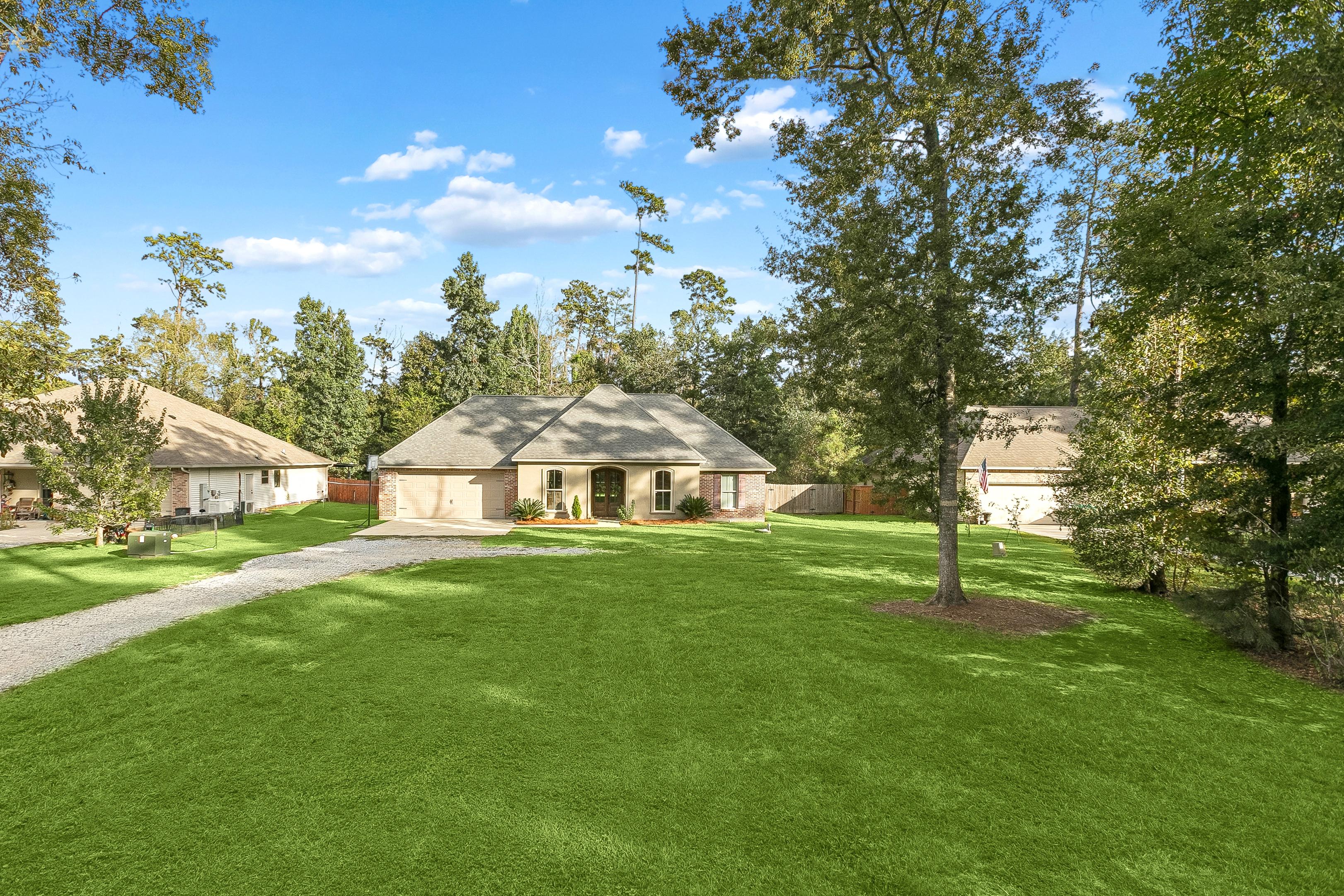 Jackson St, Mandeville, LA 70448