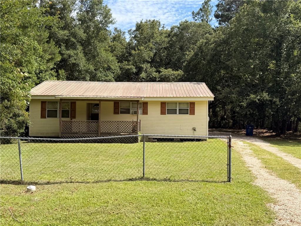 E Pinehill Dr, Slidell, LA 70460