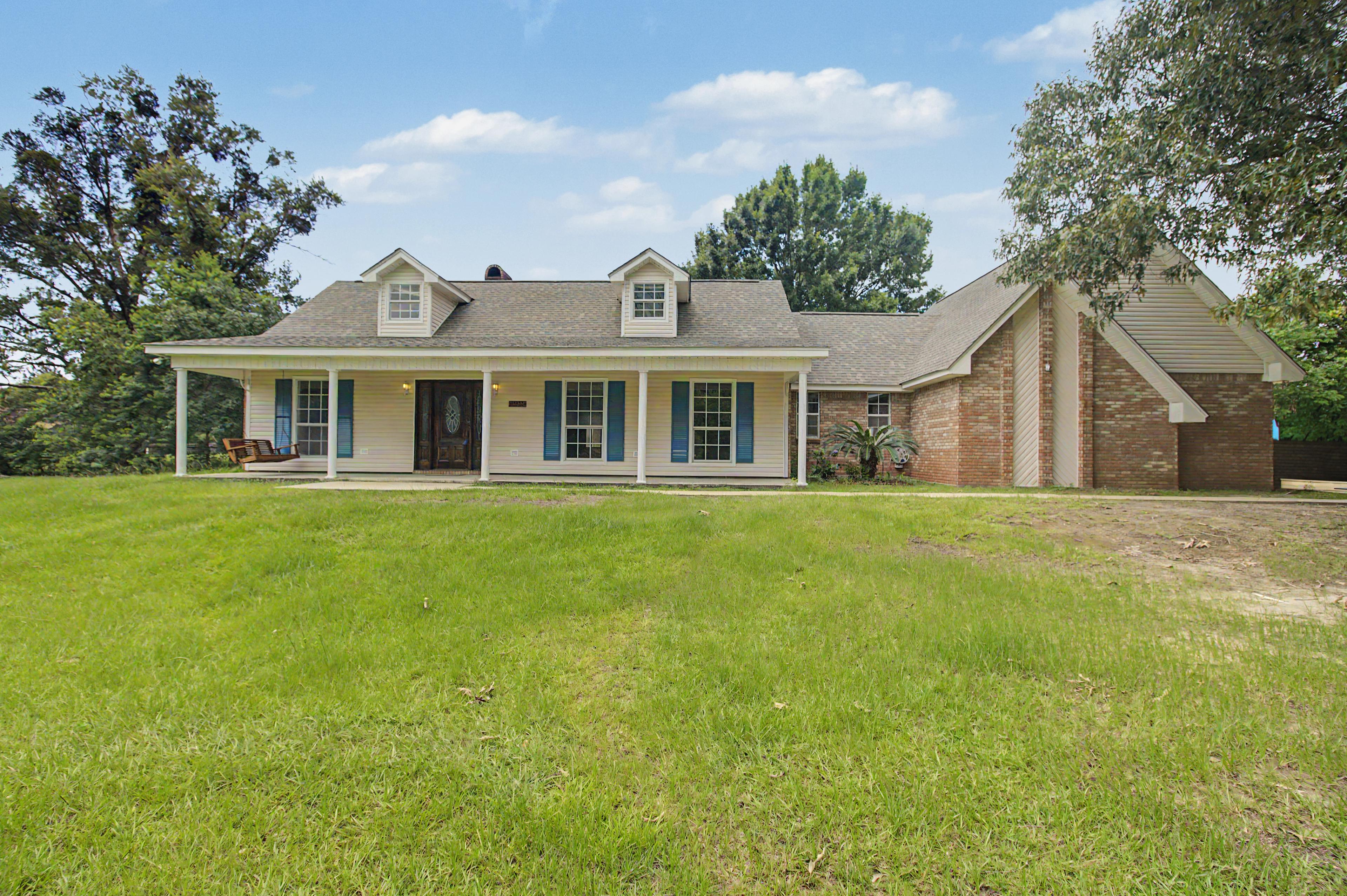 Village Cir, Biloxi, MS 39532