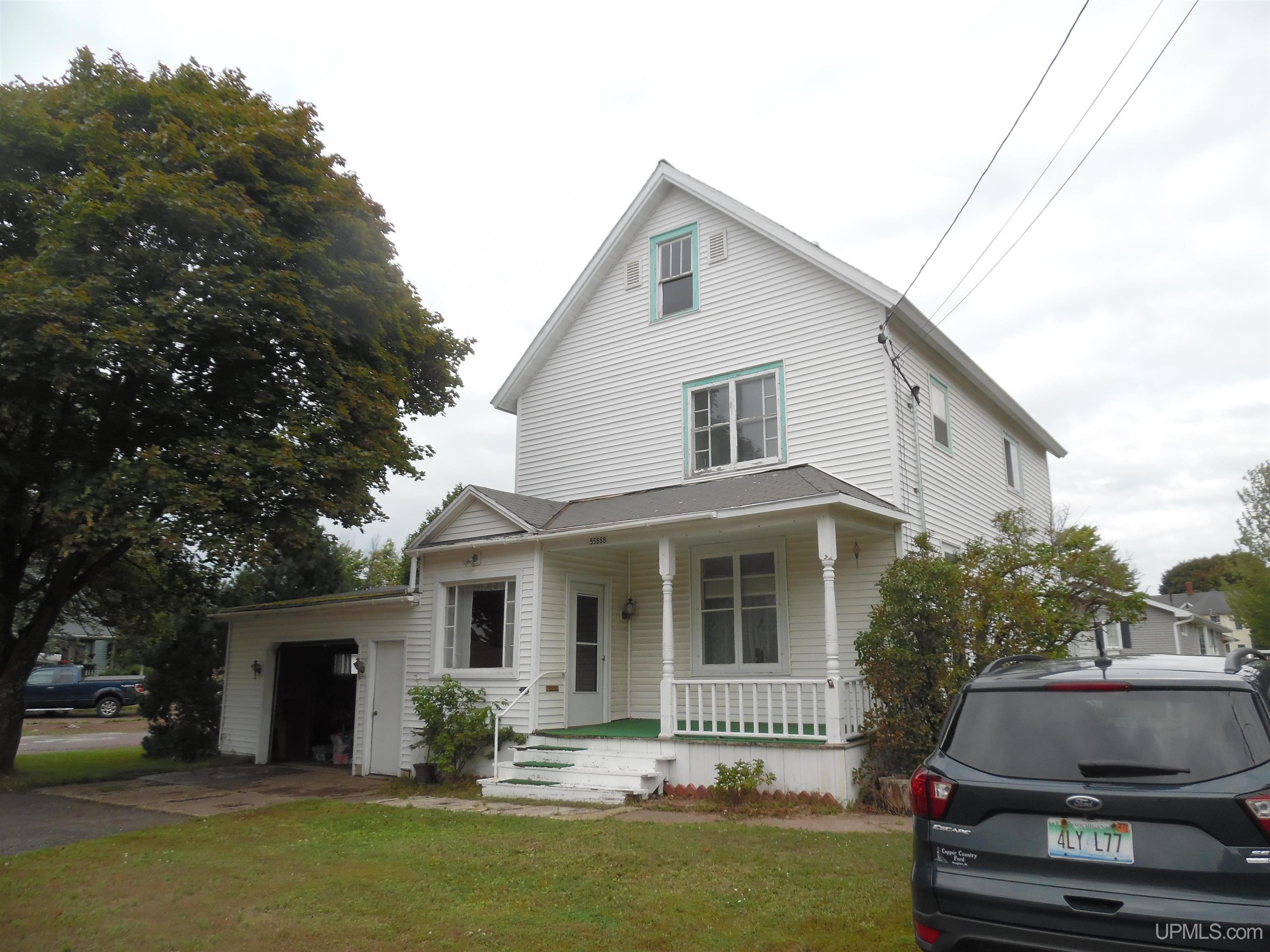 Lake Linden Ave, Calumet, MI 49913