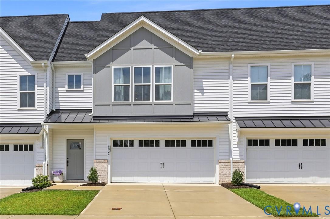 Oasis Breeze Ln, Midlothian, VA 23112