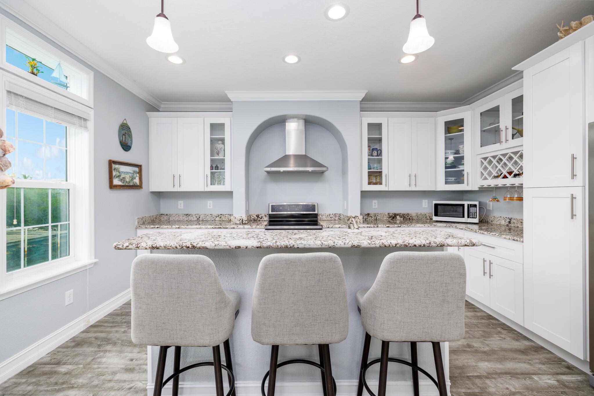 Guadaloupe Ln, Summerland Key, FL 33042