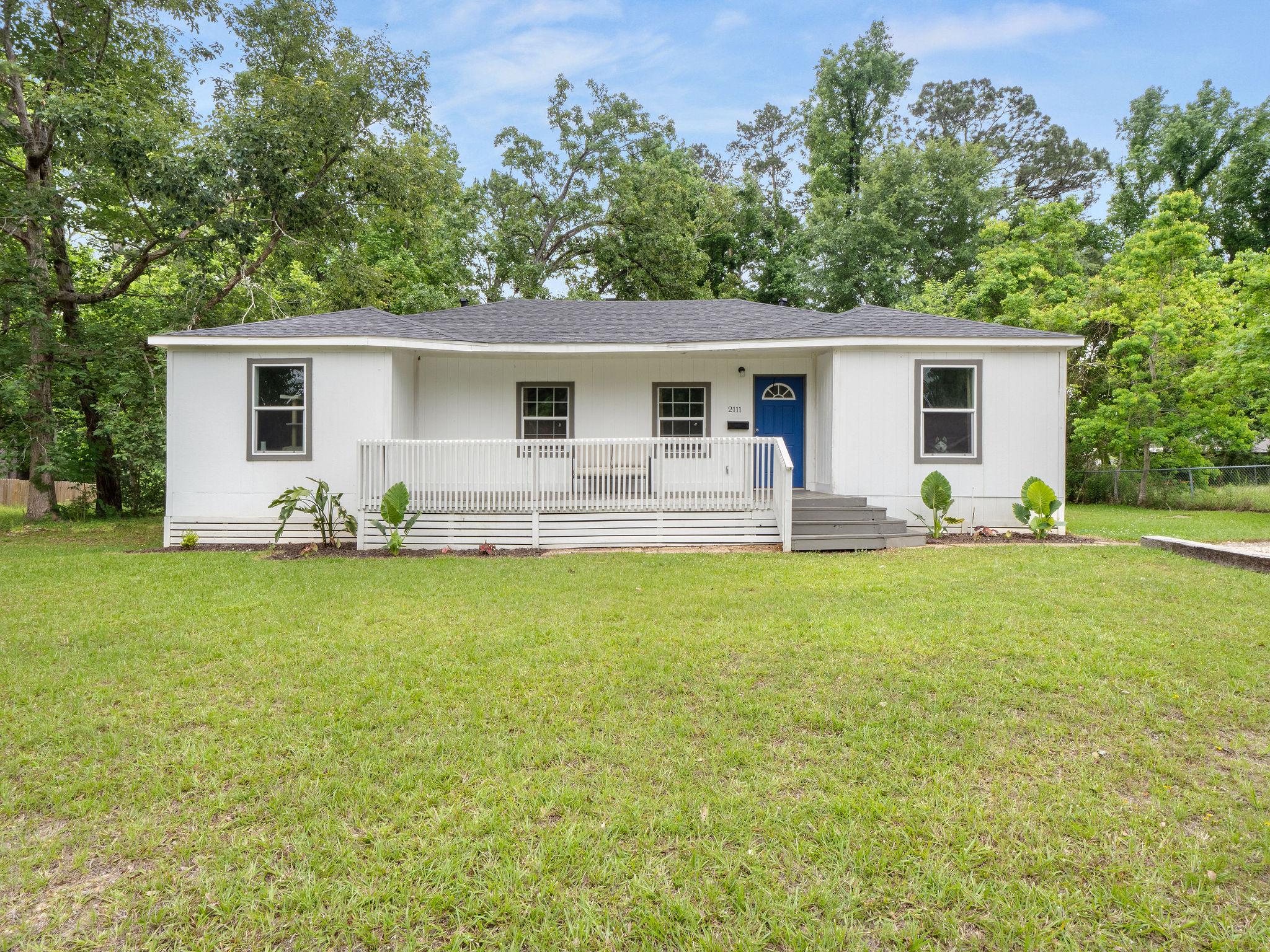 Jean St, Leesville, LA 71446