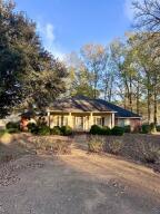 Heath Pl, Aberdeen, MS 39730