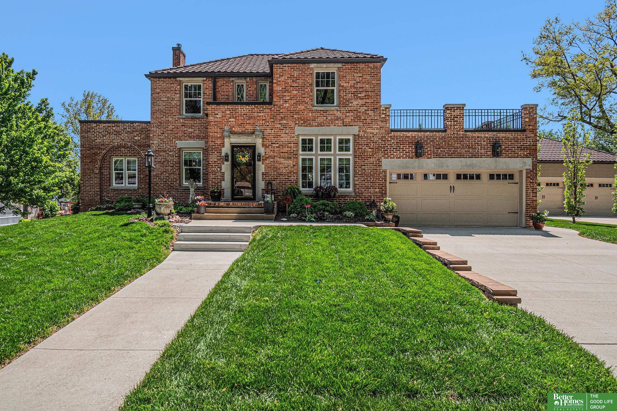E Valley St, Red Oak, IA 51566