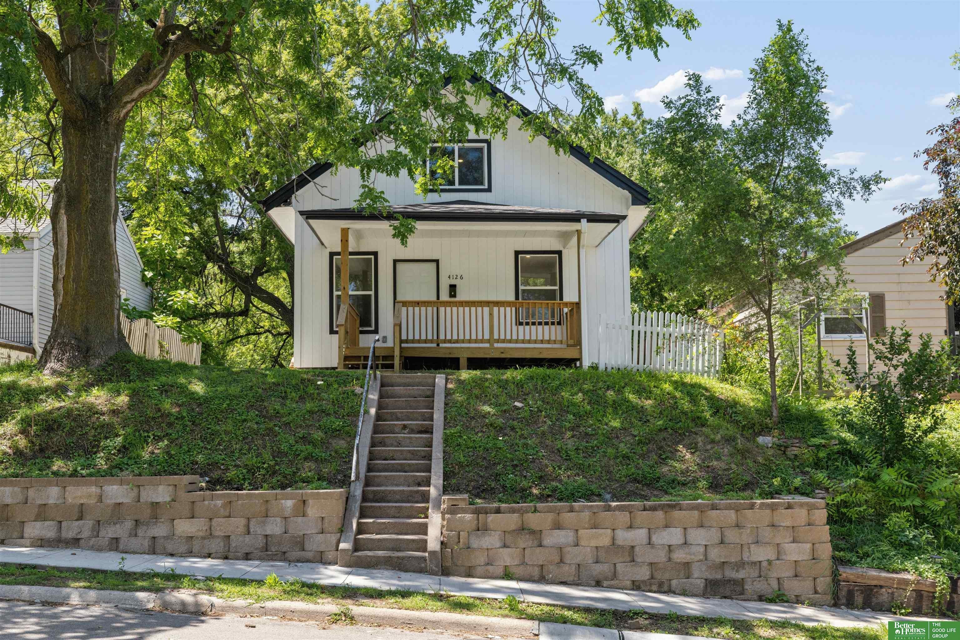 N 43rd St, Omaha, NE 68111
