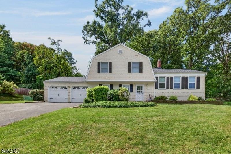 Colonial Way, Bridgewater, NJ 08807
