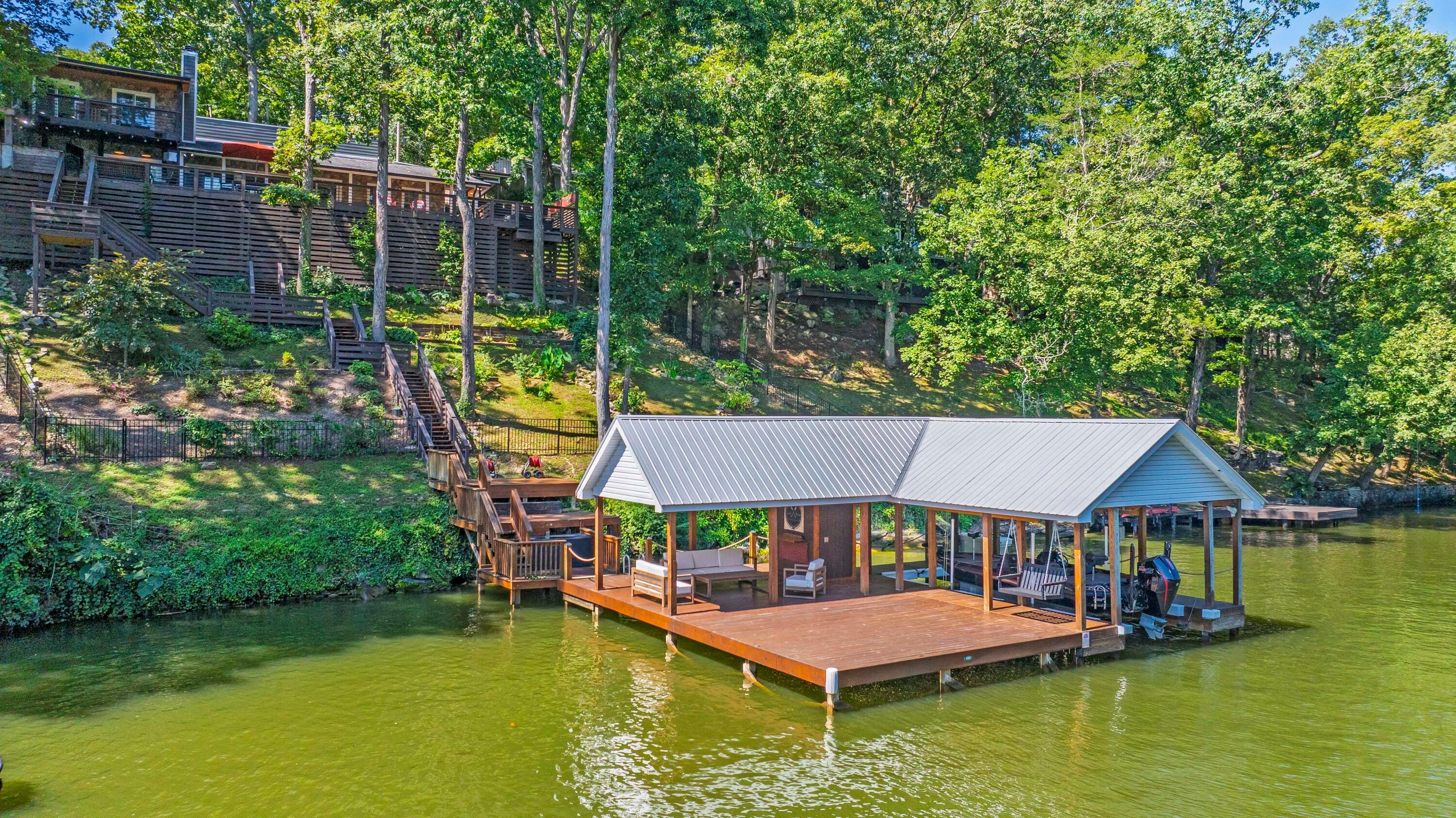 Savannah Dr, Ooltewah, TN 37363