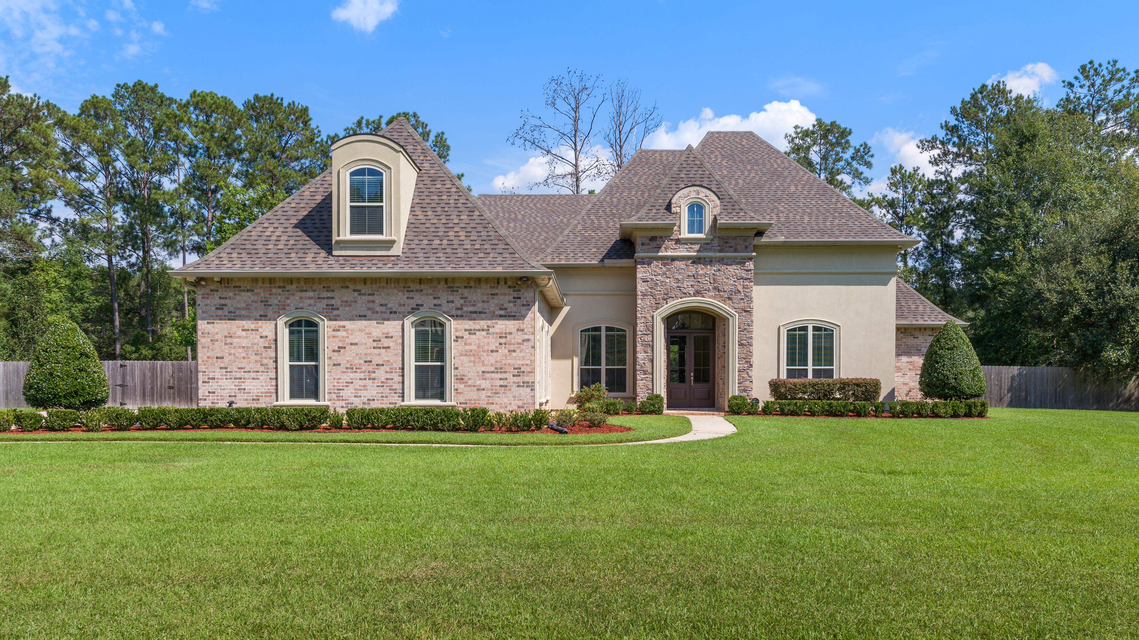 Heritage Oaks Blvd, Covington, LA 70433