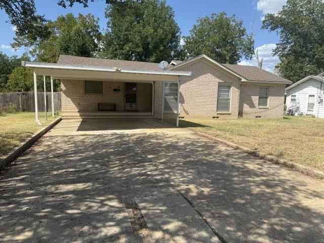 Mcnee Dr, Henderson, TX 75654