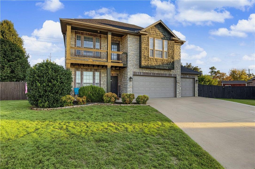 Orchard Cir, Cave Springs, AR 72718
