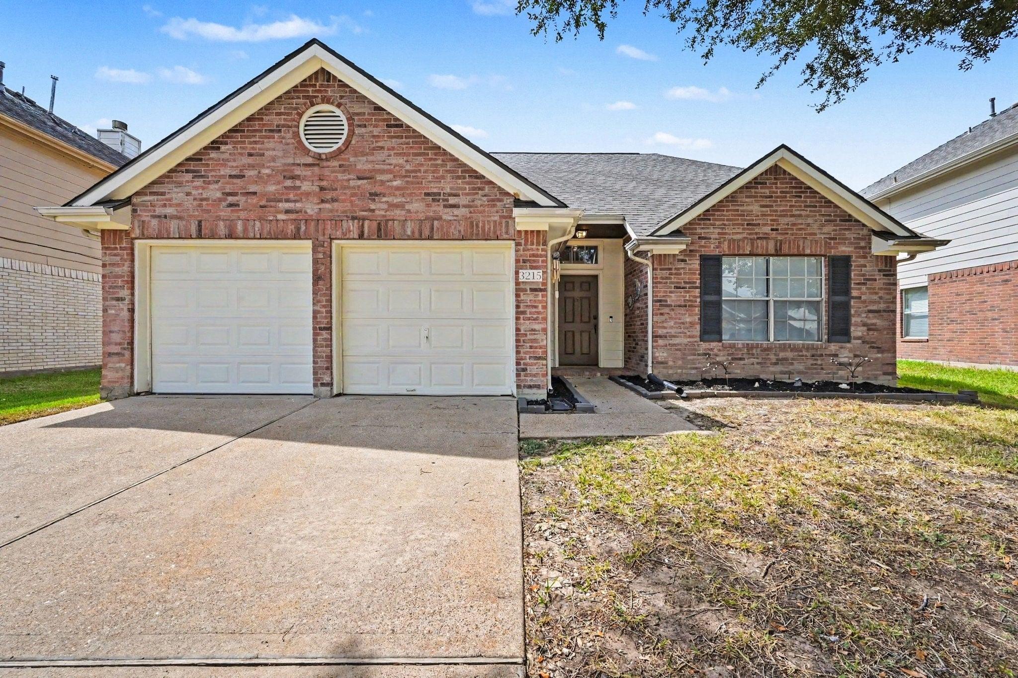Lantern Bay Ln, Katy, TX 77449