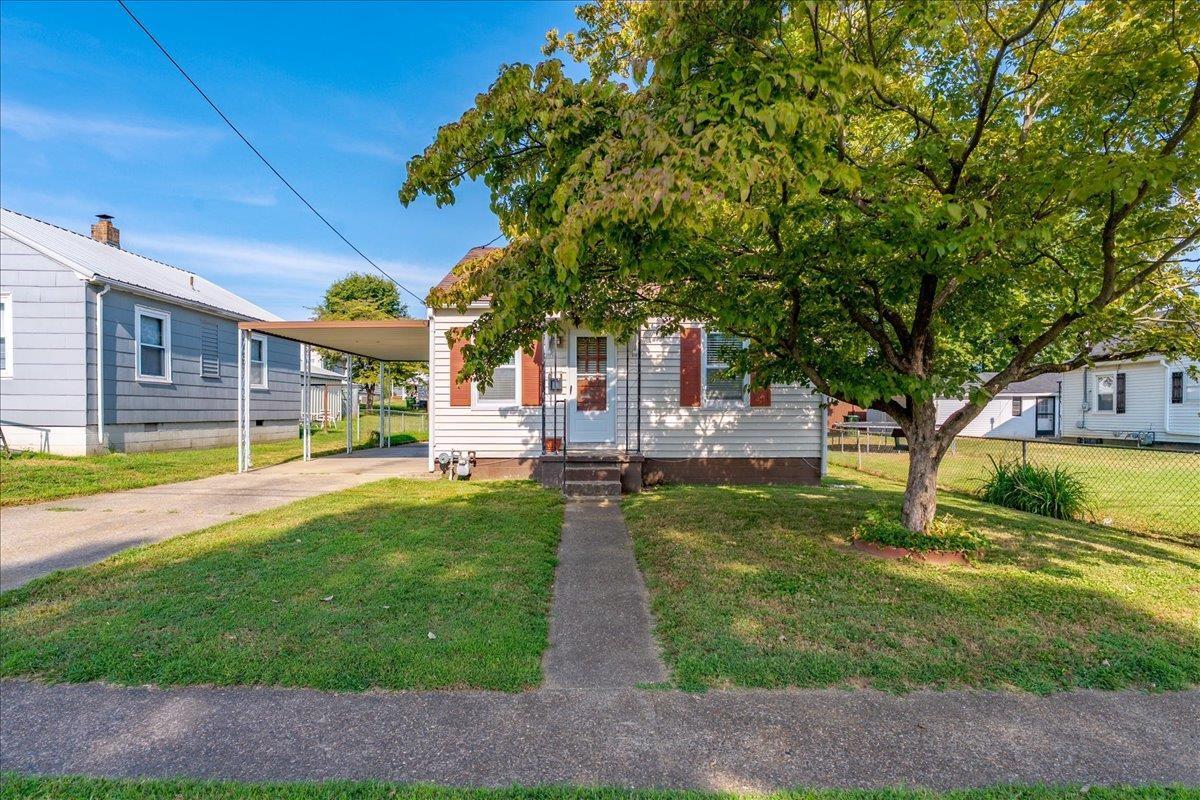 Letcher St, Henderson, KY 42420