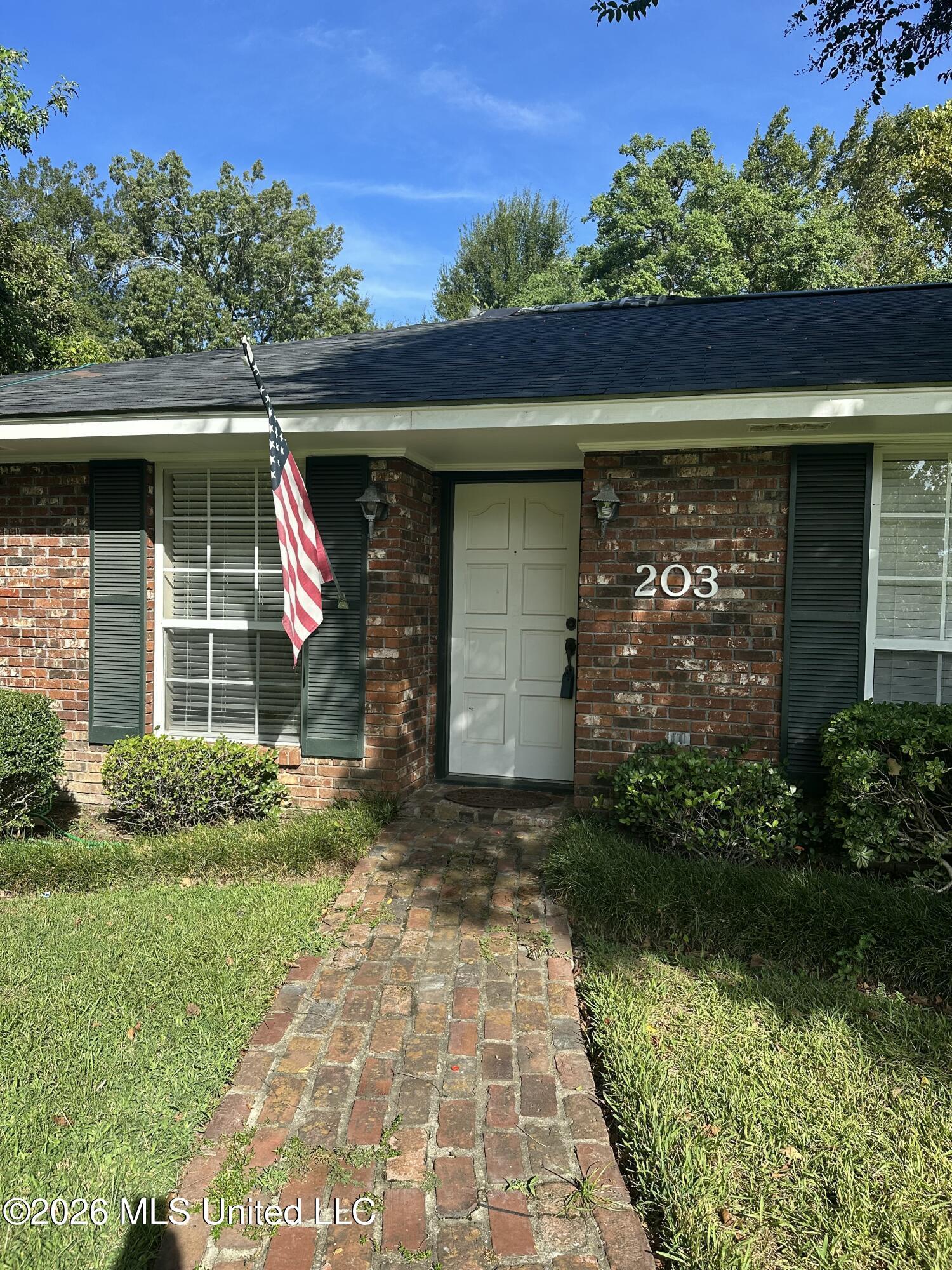 N Temple Rd, Natchez, MS 39120
