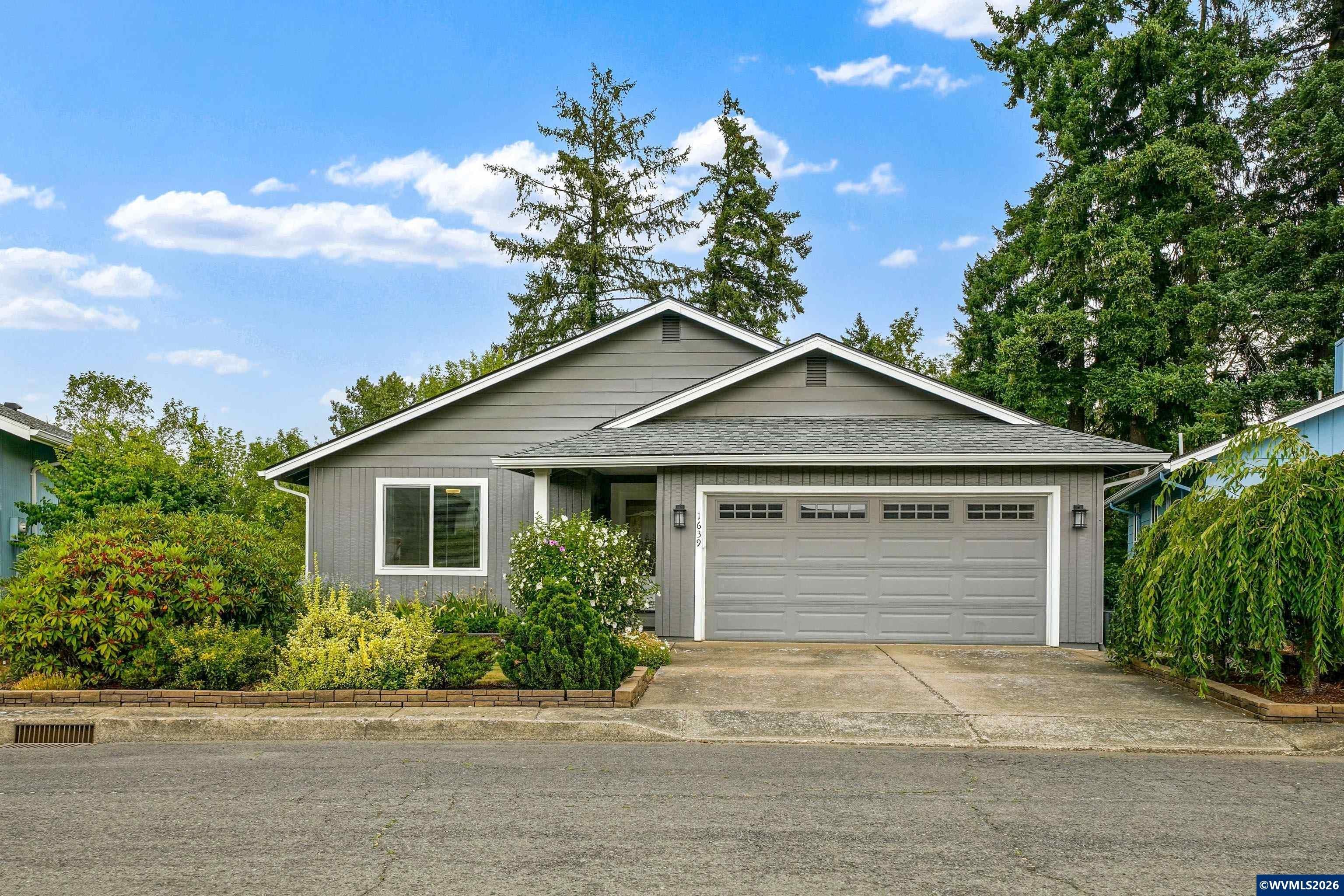 Nut Tree Dr Nw, Salem, OR 97304