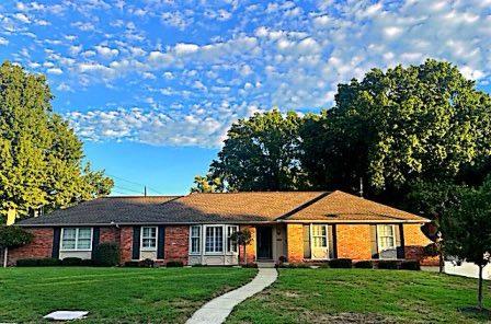 W 88th Ter, Overland Park, KS 66212