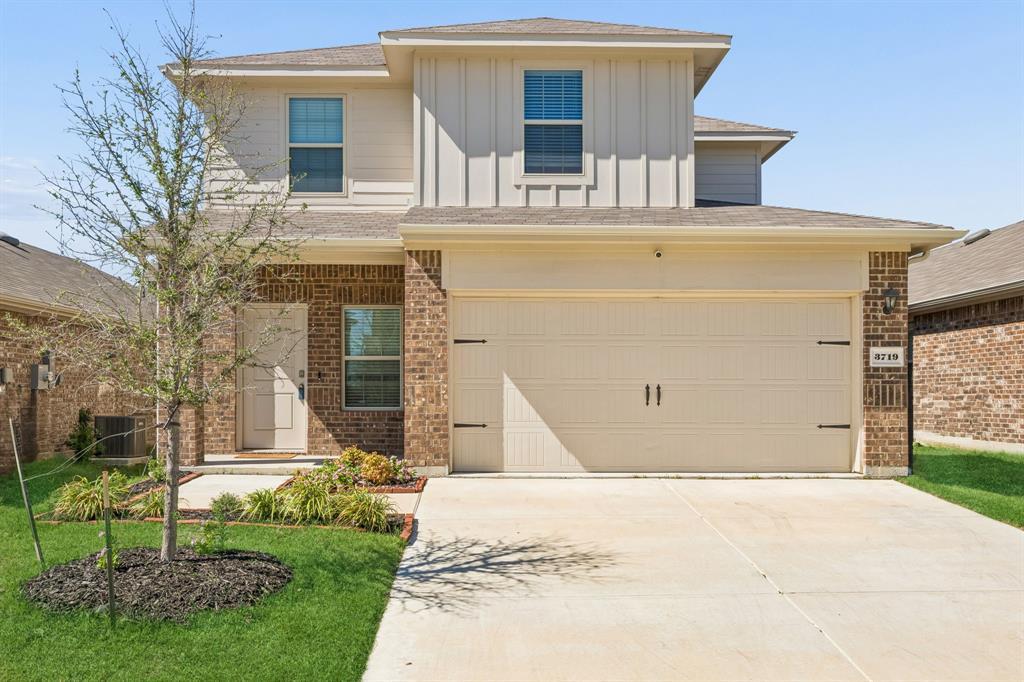 Mildren Bnd, Crandall, TX 75114