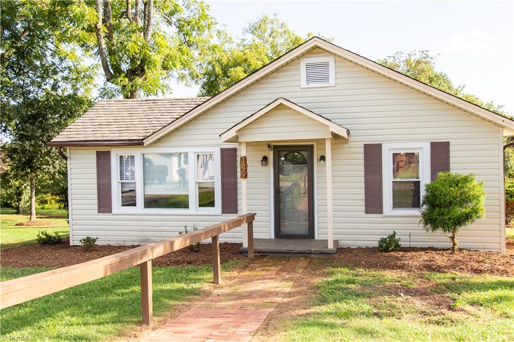 Gilreath Brook St, North Wilkesboro, NC 28659