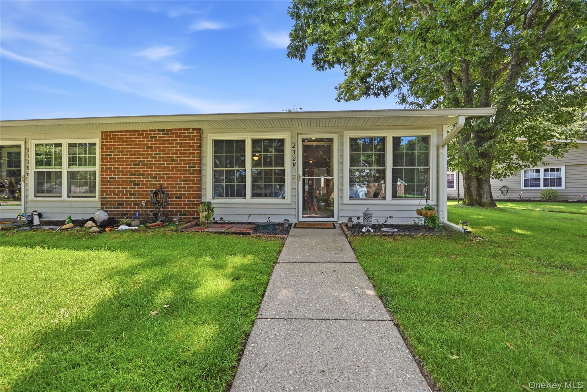 Blackpool Ct, Ridge, NY 11961