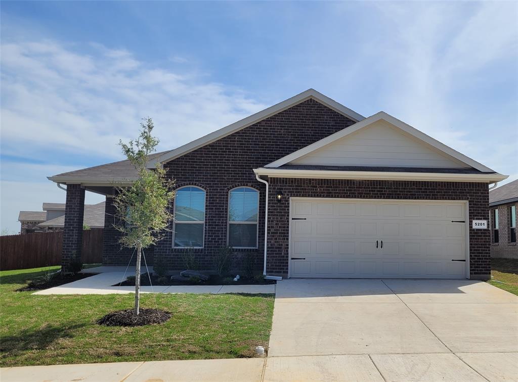 Petal Meadows Dr, Fort Worth, TX 76179