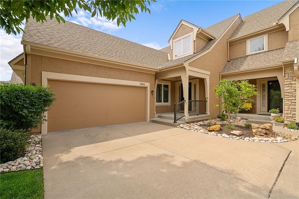 W 157th Ter, Overland Park, KS 66223
