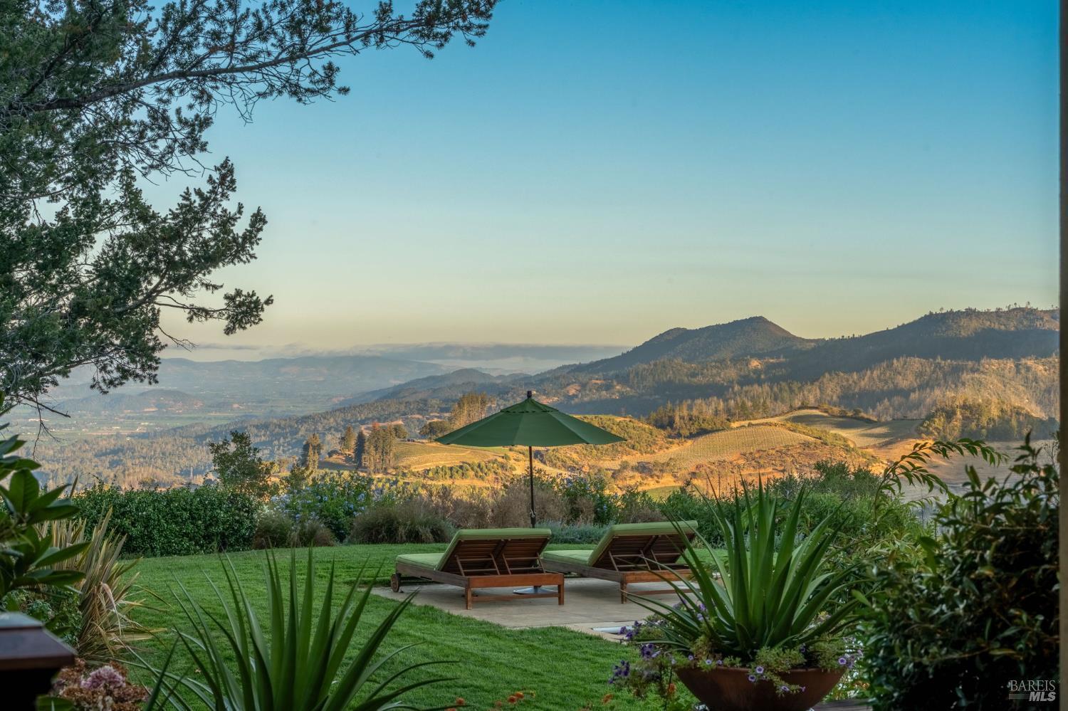 Spring Mountain Rd, Saint Helena, CA 94574