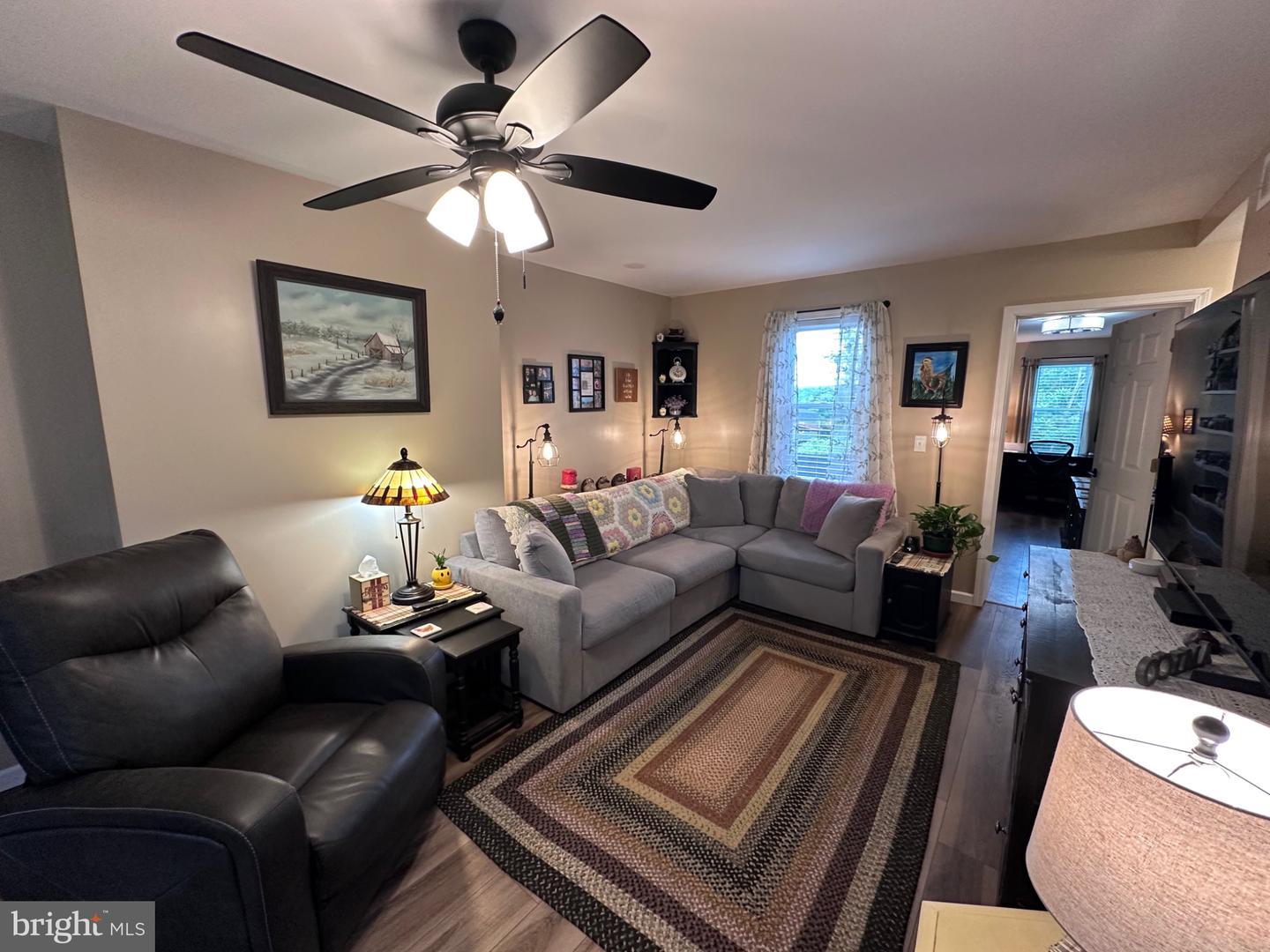 Green Leaf Ln, Osterburg, PA 16667