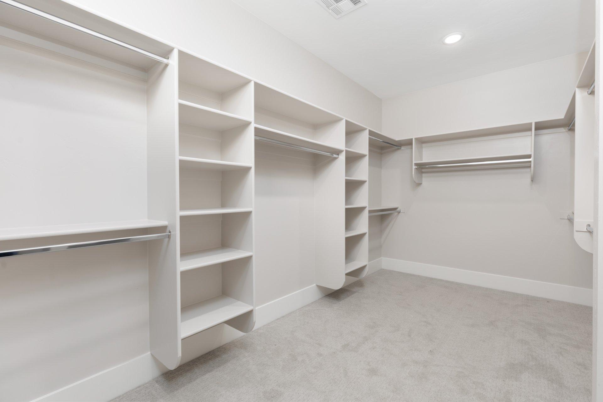 E Rill Dr, Washington, UT 84780