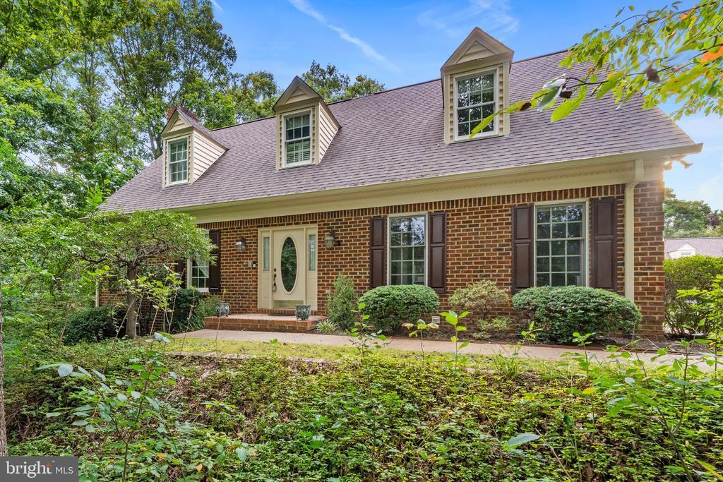 Altamont Cir, Fredericksburg, VA 22408