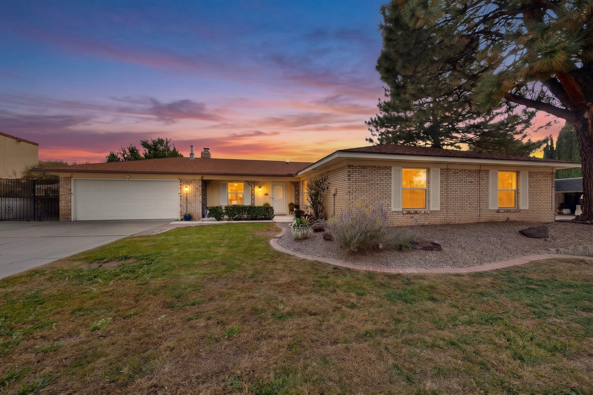 Vista Del Arroyo Ave Ne, Albuquerque, NM 87109