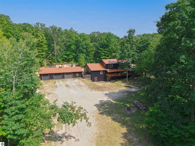 N Ferris Ave, Bitely, MI 49309