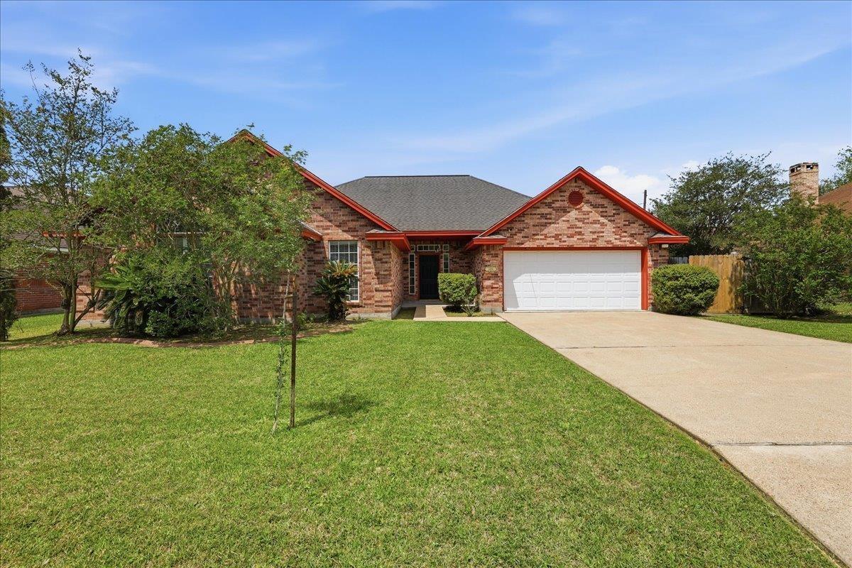 Golden Oak Dr, Orange, TX 77632
