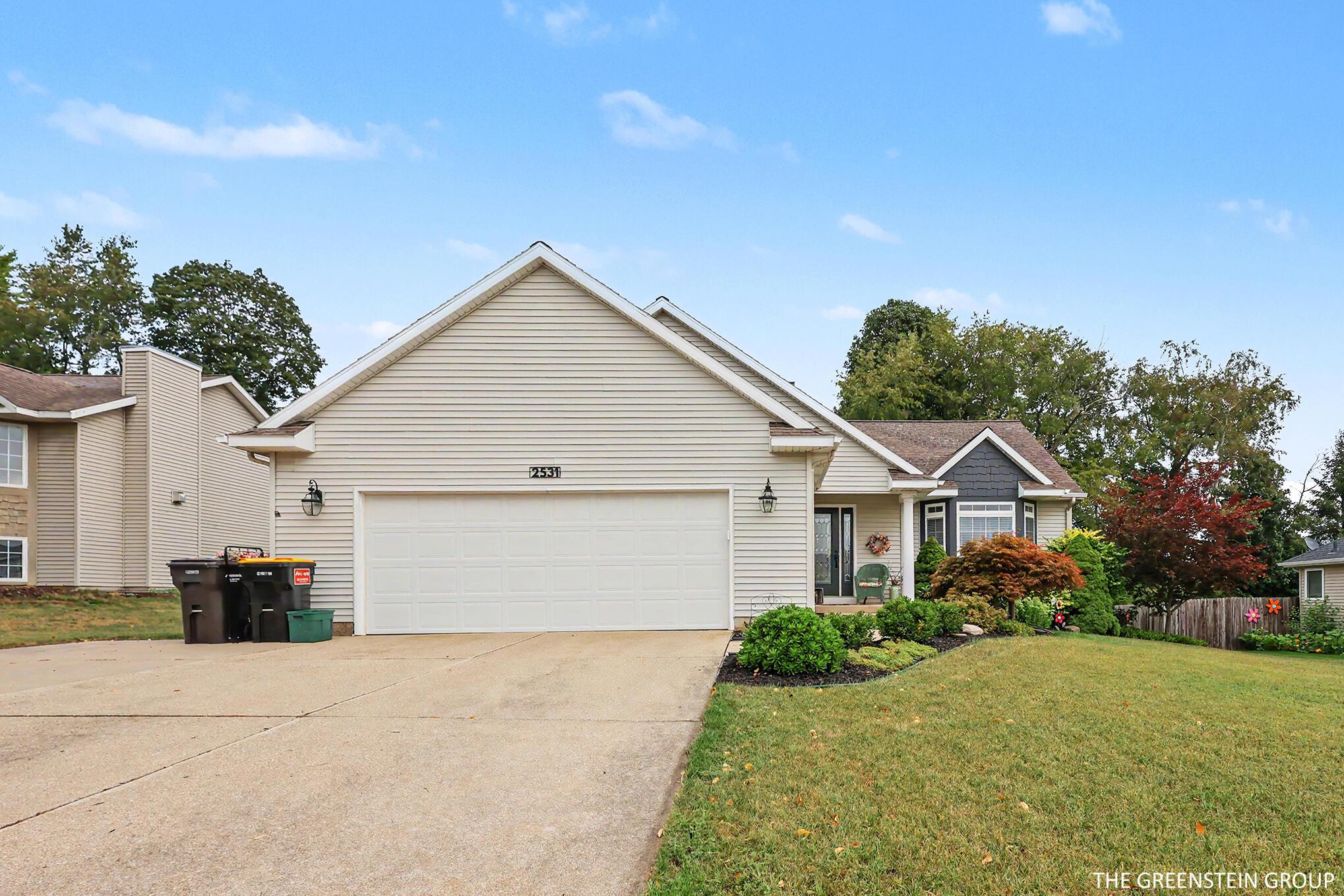 Ridge Top Dr Sw, Byron Center, MI 49315