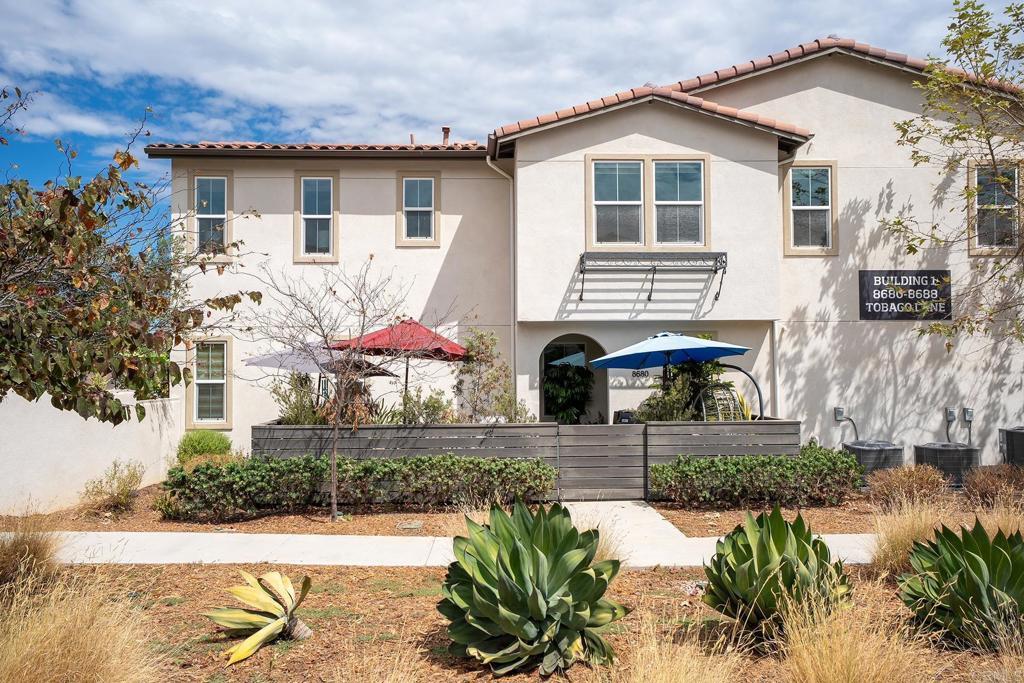 Tobago Ln, Santee, CA 92071