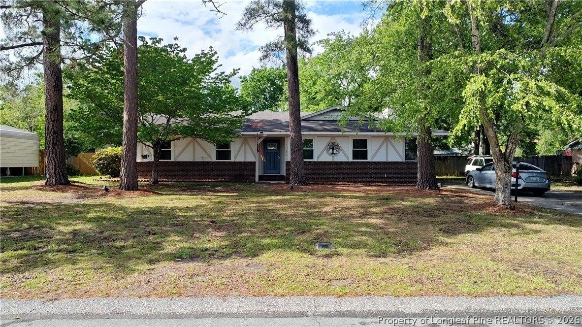 Beaverstone Dr, Fayetteville, NC 28314