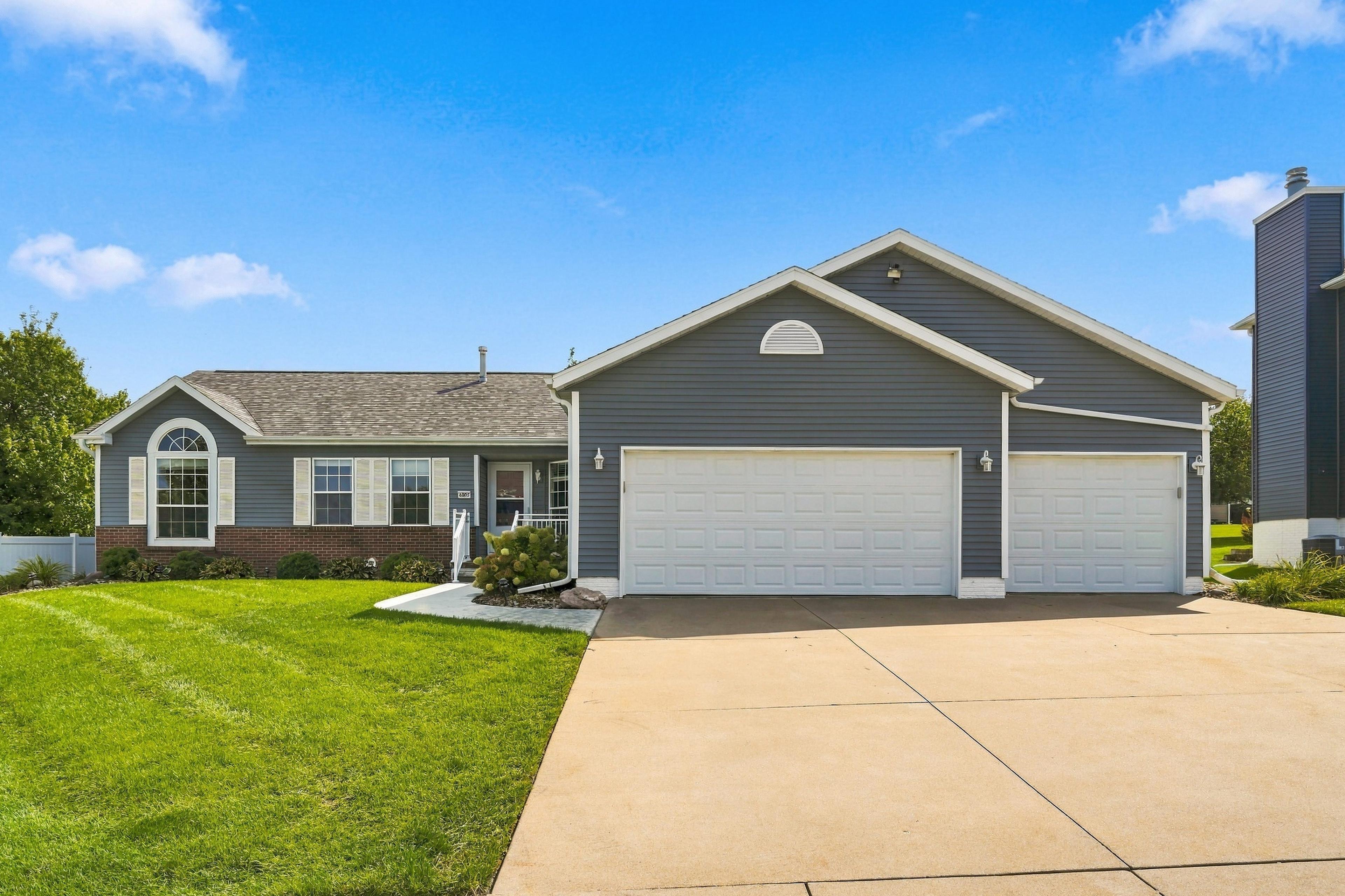 Stone Terrace Dr Sw, Cedar Rapids, IA 52404