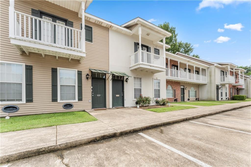 Arlington Ct, Baton Rouge, LA 70820