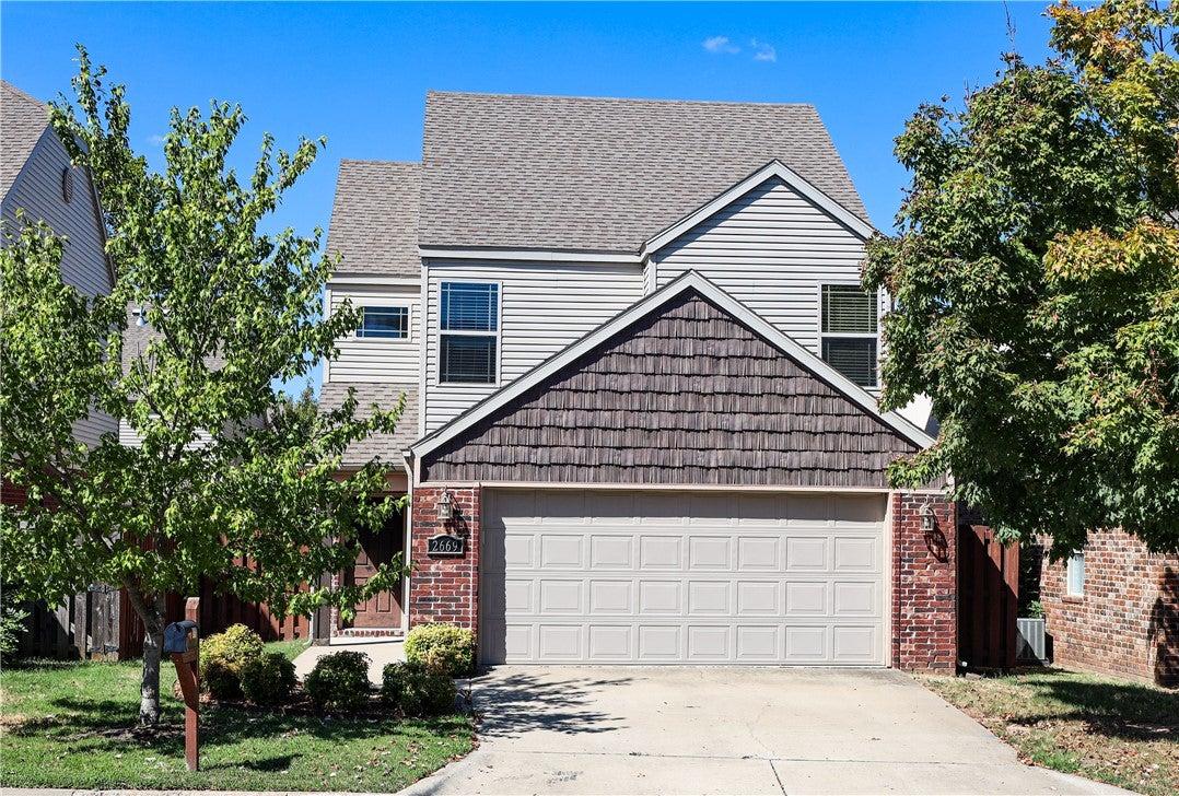 N Miranda Ave, Fayetteville, AR 72703