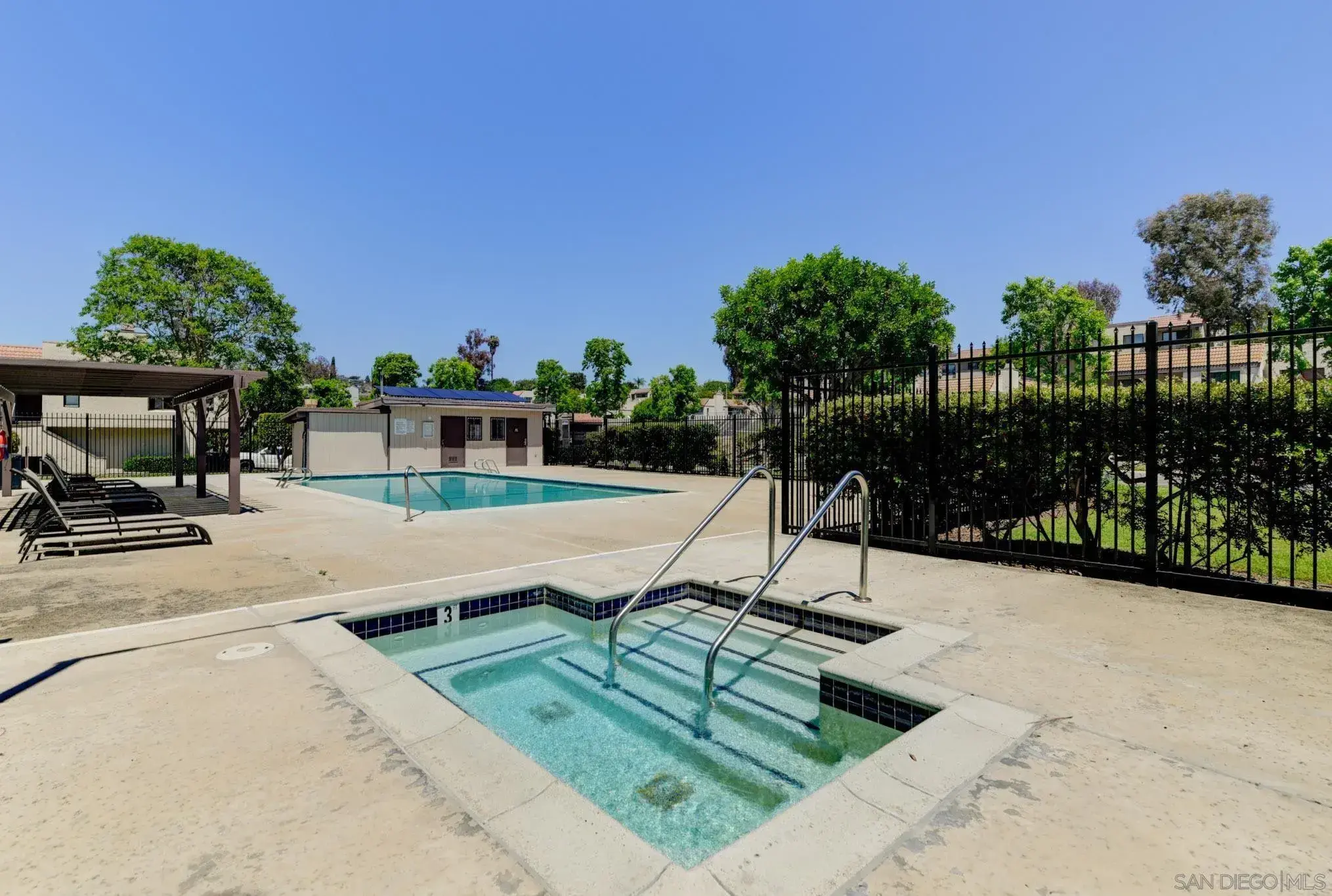Reservoir Dr, San Diego, CA 92115