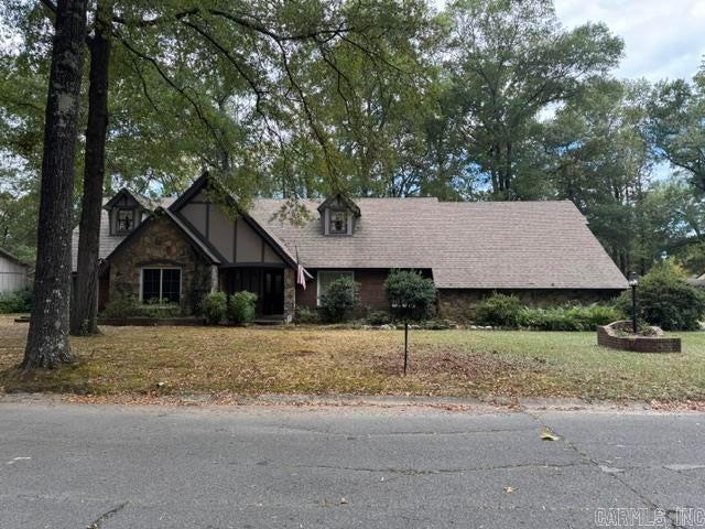Fernwood Dr, Conway, AR 72034