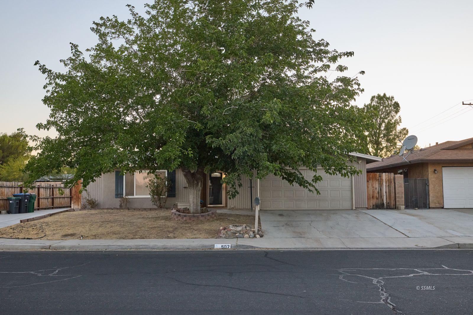 S Alvord St, Ridgecrest, CA 93555