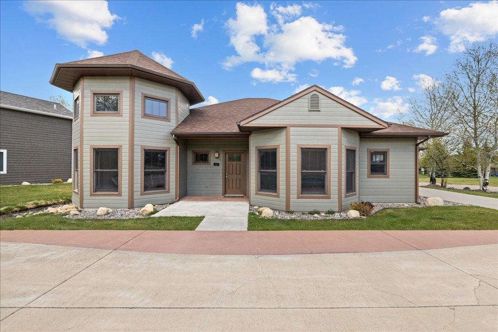 Lindsay Ln, Red Lodge, MT 59068