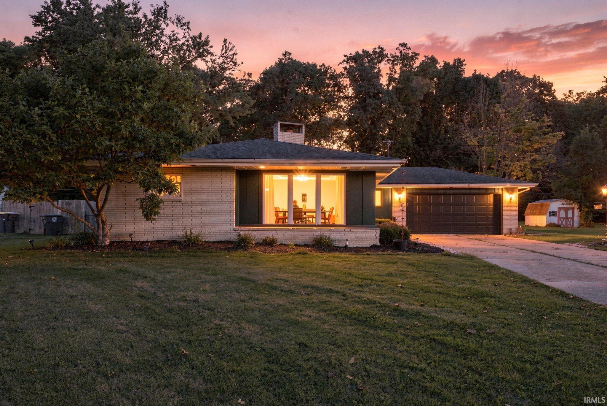 Rockwood Dr, Fort Wayne, IN 46815