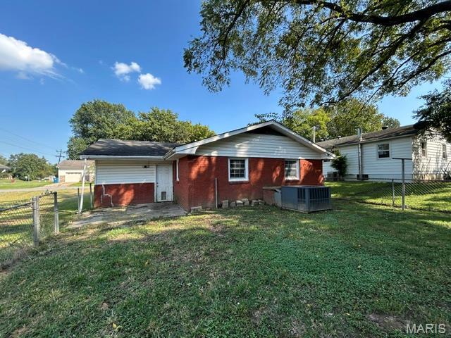 Druetta Ave, Scott City, MO 63780