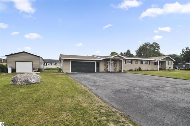 205th Ave, Big Rapids, MI 49307