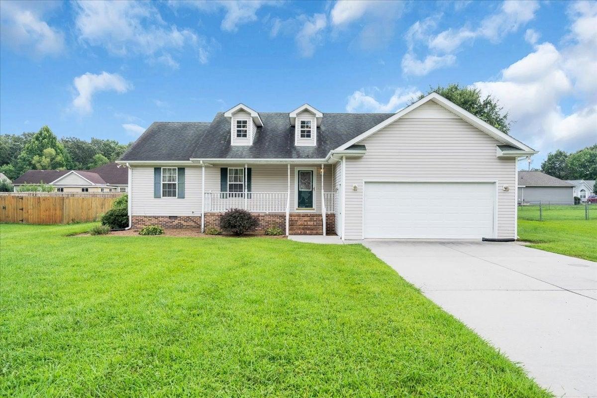 W Doak Rd, Manchester, TN 37355